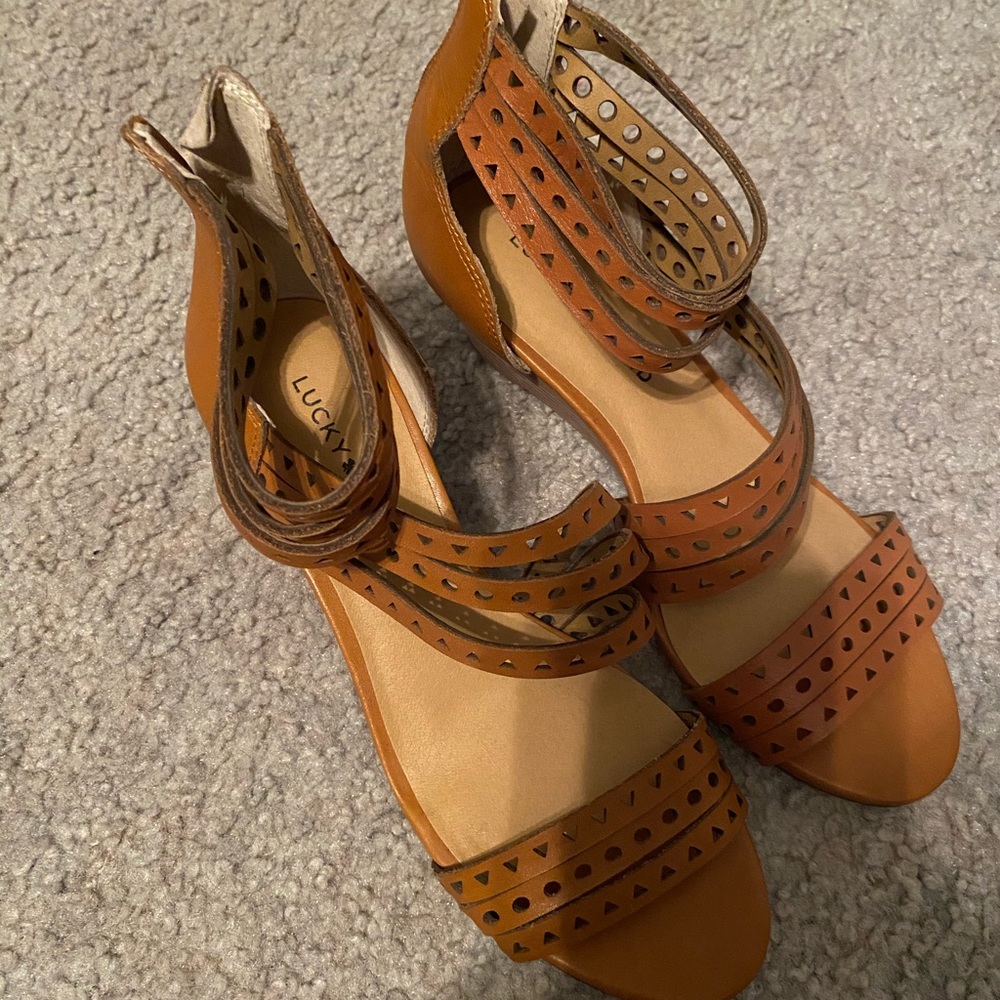 Lucky brand shoes